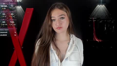 Snapshot of gigii_hadiidd chatting on January 24, 2025, 4:06 pm Gisel online show from January 24, 2025, 4:06 pm