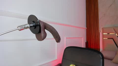 Gigi Doll online show from April 7, 2026, 11:21 am