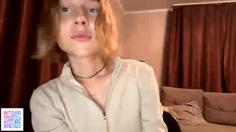 Snapshot of gigikray chatting on October 10, 2025, 7:35 pm Molly online show from October 10, 2025, 7:35 pm