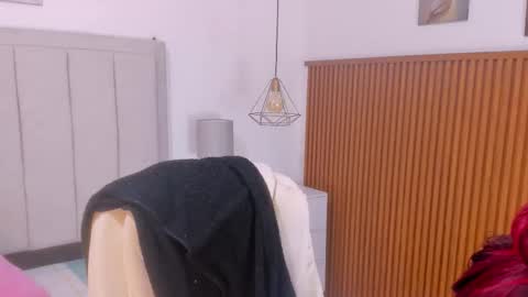 Gimena online show from December 19, 2025, 12:23 pm