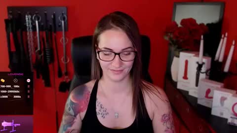 Snapshot of gina_hotlick chatting on February 1, 2025, 1:51 pm gina_hotlick online show from February 1, 2025, 1:51 pm