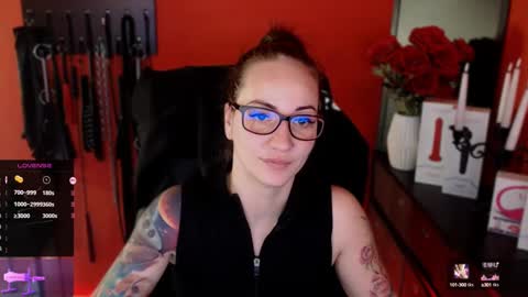 Snapshot of gina_hotlick chatting on March 7, 2025, 10:45 am gina_hotlick online show from March 7, 2025, 10:45 am