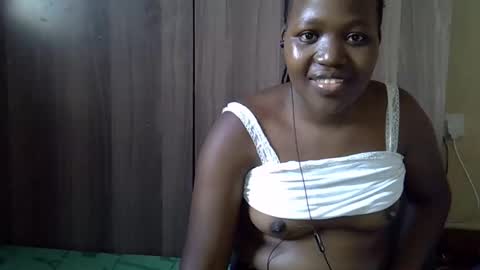 Snapshot of gina_sassy chatting on October 19, 2025, 2:18 pm Adiliah online show from October 19, 2025, 2:18 pm