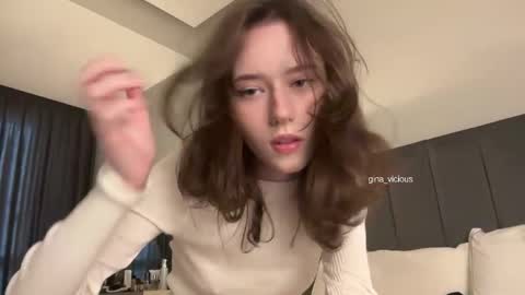 Snapshot of gina_vicious chatting on October 10, 2025, 1:32 pm Gina online show from October 10, 2025, 1:32 pm