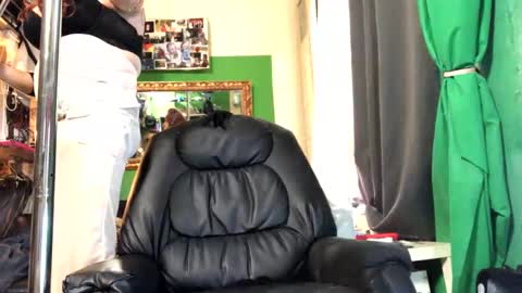 GinaGender online show from November 8, 2025, 10:26 am