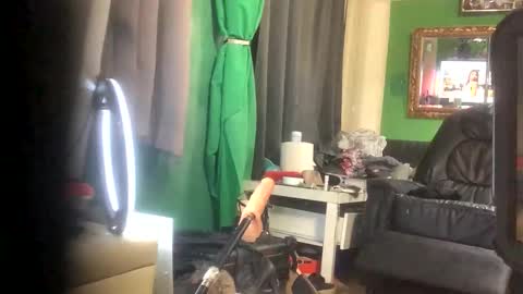 GinaGender online show from November 8, 2025, 10:41 pm