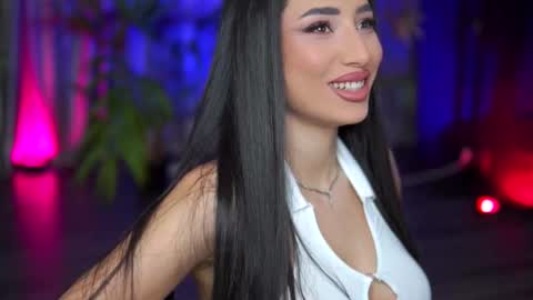 Gina online show from October 15, 2025, 6:52 pm