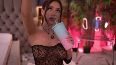 Gina online show from May 27, 2026, 7:44 pm