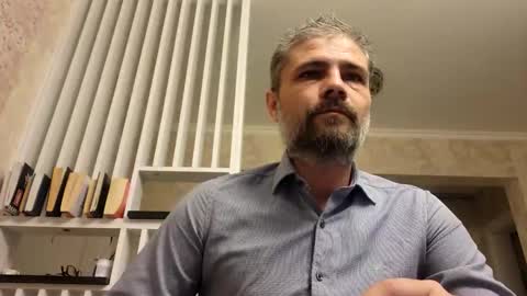 Snapshot of gindrie chatting on November 20, 2025, 4:45 am Gabriel online show from November 20, 2025, 4:45 am