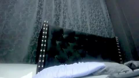 Miss online show from November 26, 2025, 11:06 pm