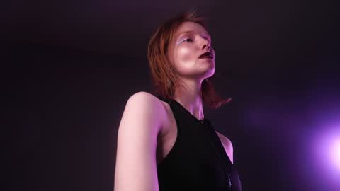        im expecting 350 thumbs up on my altar   online show from December 29, 2024, 1:24 am