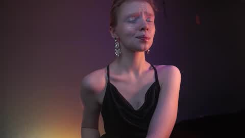        im expecting 350 thumbs up on my altar   online show from February 4, 2026, 10:04 pm