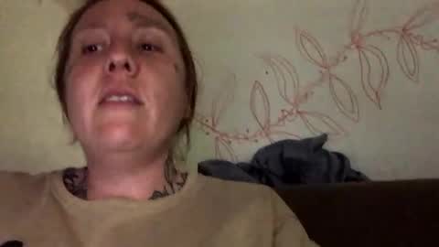 Ginger online show from November 12, 2025, 8:52 pm