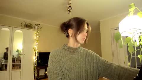 Snapshot of gingerbread__house chatting on October 13, 2025, 4:07 pm Vasilisa online show from October 13, 2025, 4:07 pm