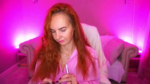 Snapshot of gingergazee chatting on November 10, 2025, 7:29 am GinegerGazee online show from November 10, 2025, 7:29 am