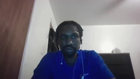 Snapshot of gino_crazy87 chatting on January 19, 2025, 5:48 am gino_crazy87 online show from January 19, 2025, 5:48 am