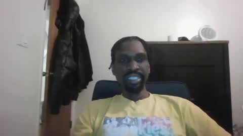 Snapshot of gino_crazy87 chatting on January 21, 2025, 1:08 am gino_crazy87 online show from January 21, 2025, 1:08 am