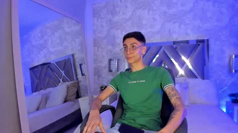 Snapshot of gio_carangi chatting on February 18, 2026, 4:08 am Gio Carangi online show from February 18, 2026, 4:08 am