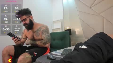 gio_lorenz online show from December 1, 2025, 1:16 pm