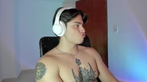 GioRusso online show from October 1, 2025, 9:54 pm