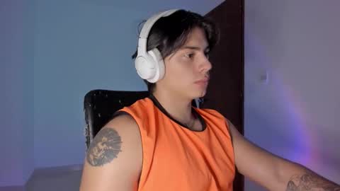 GioRusso online show from November 20, 2025, 11:59 pm