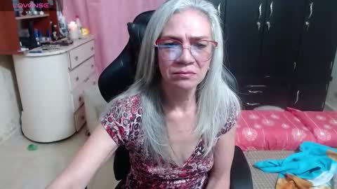 Mary online show from October 15, 2025, 4:01 am