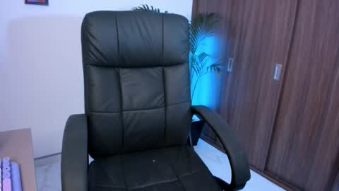 Gigi o Giorgi  online show from September 25, 2025, 3:10 am