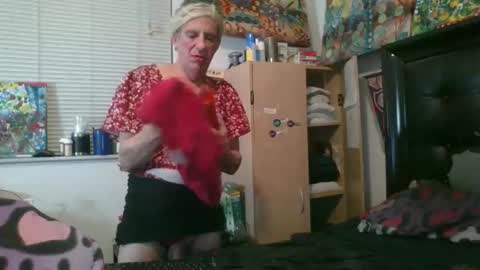 giovanna132008 online show from November 22, 2025, 2:54 am