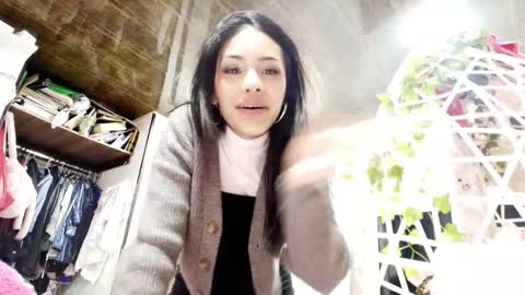 giovanna_oliveria online show from February 15, 2026, 12:29 am