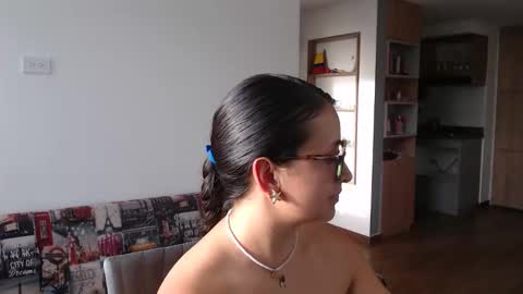 Giovanna Bellucci online show from May 26, 2026, 10:17 pm