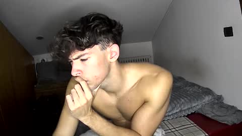 giovyyx online show from October 1, 2025, 2:45 pm