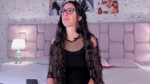 GirafMusic online show from November 21, 2025, 1:10 pm