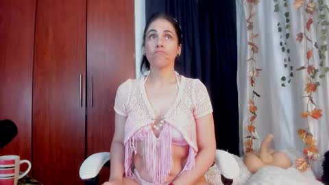 Girasol Walton online show from November 20, 2025, 9:42 am