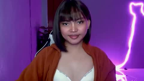 YOUR GIRL AXIE online show from December 16, 2025, 10:42 am