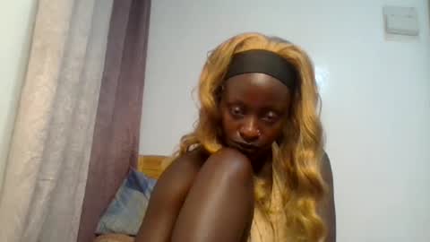 Snapshot of girl_shani chatting on April 10, 2026, 10:14 pm girl_shani online show from April 10, 2026, 10:14 pm