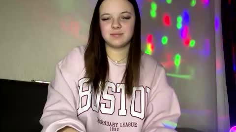 girl_shy07 online show from February 5, 2026, 8:02 pm