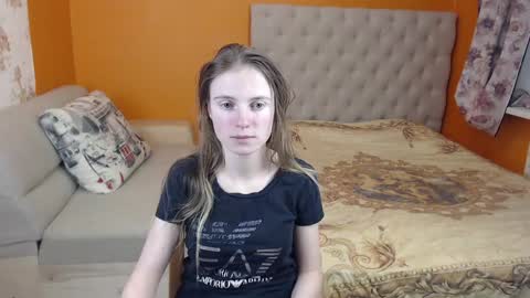 Snapshot of girl_summer97 chatting on January 25, 2025, 2:47 pm Katia online show from January 25, 2025, 2:47 pm