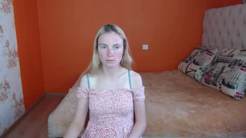 Snapshot of girl_summer97 chatting on September 21, 2025, 1:57 pm Katia online show from September 21, 2025, 1:57 pm
