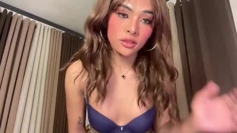 queen ronna online show from May 31, 2026, 12:41 am