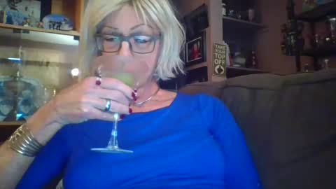 Girlinrock online show from April 21, 2026, 1:07 am