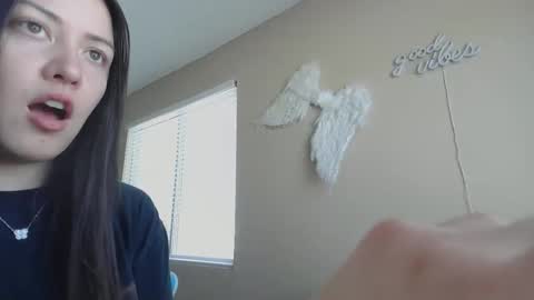 Jasmine online show from October 28, 2025, 4:09 pm