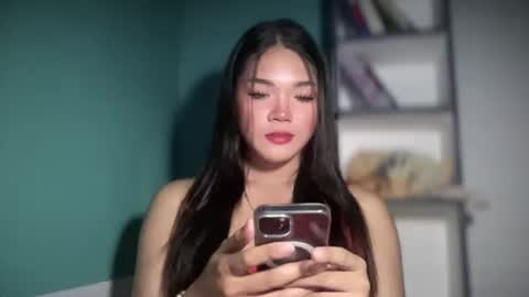 Precious online show from November 27, 2025, 2:19 pm