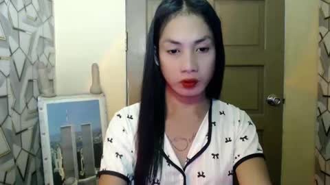 Snapshot of girlwhobelieveinmagic chatting on January 16, 2025, 10:32 am Callmenor online show from January 16, 2025, 10:32 am