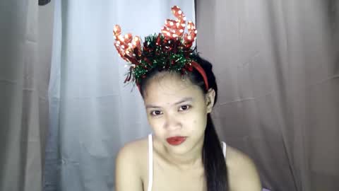 Snapshot of girlxfromxph chatting on December 11, 2024, 3:35 am girlxfromxph online show from December 11, 2024, 3:35 am