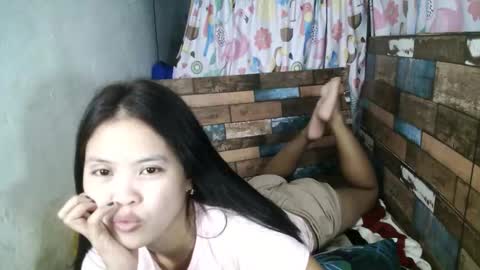 Snapshot of girlxfromxph chatting on September 19, 2025, 2:51 pm girlxfromxph online show from September 19, 2025, 2:51 pm