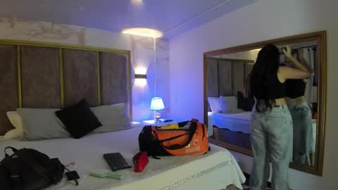 Snapshot of giselamaru chatting on February 2, 2026, 10:36 am online show from February 2, 2026, 10:36 am