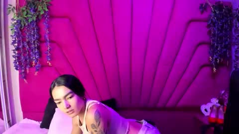 Snapshot of gisell_squirt chatting on October 7, 2025, 11:29 am gisell_squirt online show from October 7, 2025, 11:29 am