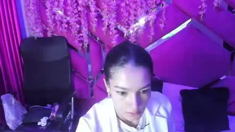 Snapshot of gisell_squirt chatting on October 9, 2025, 11:52 am gisell_squirt online show from October 9, 2025, 11:52 am