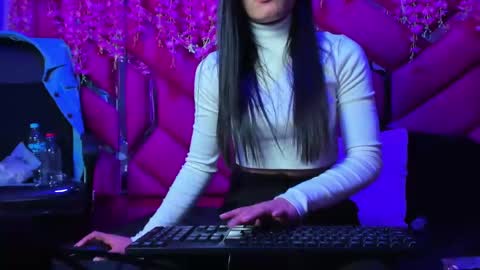 Snapshot of gisell_squirt chatting on October 25, 2025, 12:02 pm gisell_squirt online show from October 25, 2025, 12:02 pm