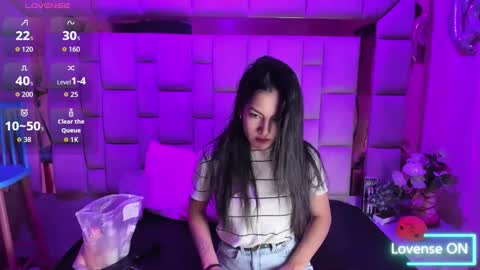 Snapshot of gisell_squirt chatting on November 25, 2025, 12:27 pm gisell_squirt online show from November 25, 2025, 12:27 pm